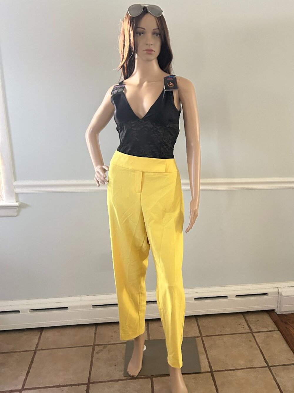 Black Label by Chico's Slim Pants Refreshing Yellow Size 2 (12/14) NWT